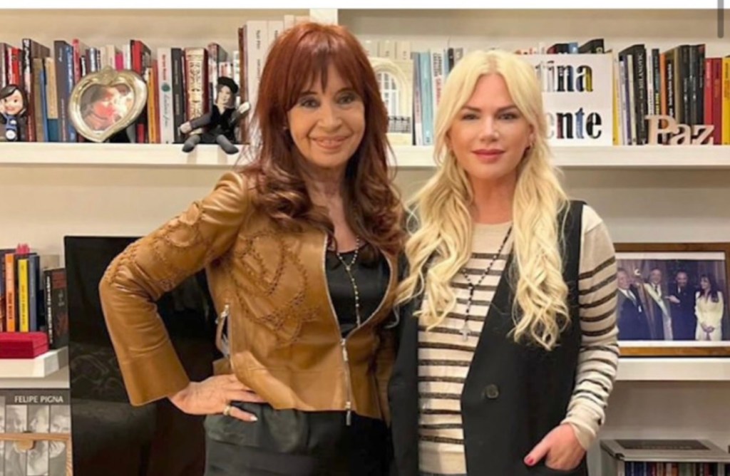 El irrecuperable encuentro entre Cristina y Esme mitre que la baja del panteon nacional por su inmoral y oportunista uso de la&nbsp;memoria