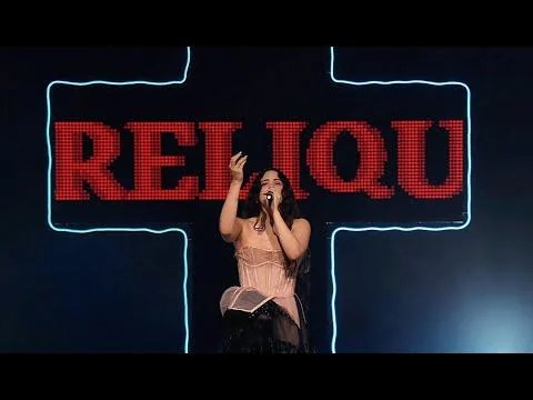 La teología de lo que queda cuando Dios ya no explica nada: “Reliquia” de Rosalía (Esp) or ‘The Theology of What Remains When God No Longer Explains Anything: Rosalía’s “Reliquia”’&nbsp;(eng)